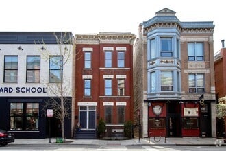 Building Photo - 1143 W Armitage Ave