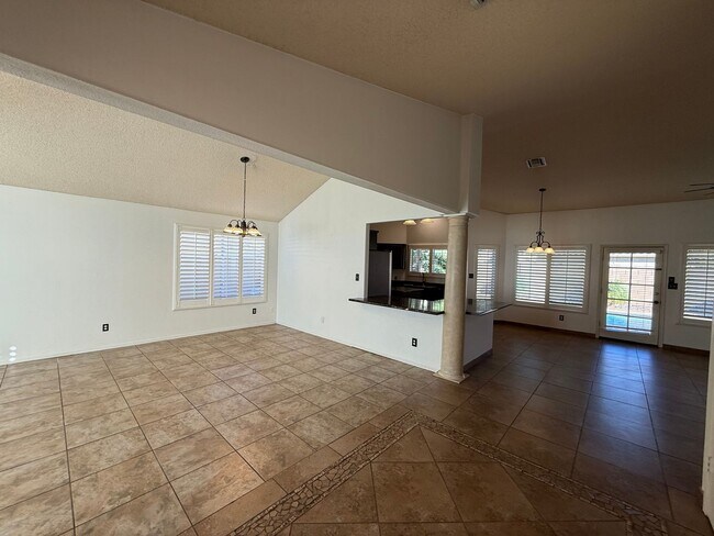 Building Photo - 4 Bedroom Pool Home in Rancho Sereno for Rent!