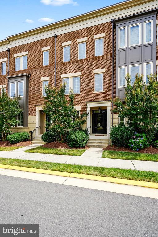 Foto principal - 22788 Sagamore Square