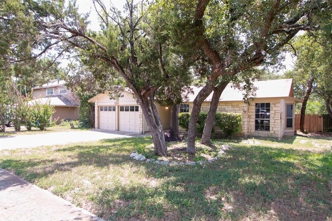 Foto del edificio - 702 Chestnut Crossing