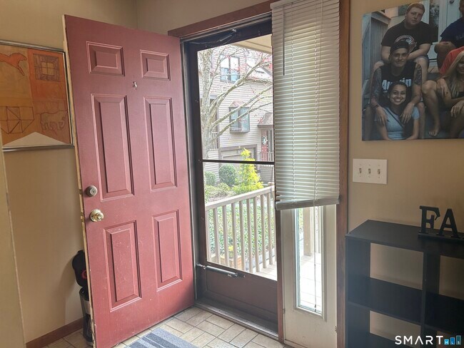 Foto del edificio - 17 Eagle Rock Cir