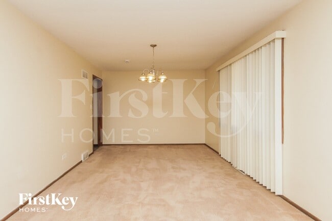 Building Photo - 18428 Lange St