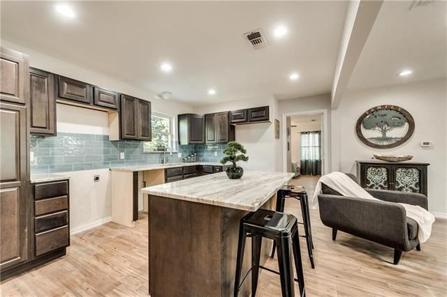 Foto del edificio - 1002 Appleblossom Ln