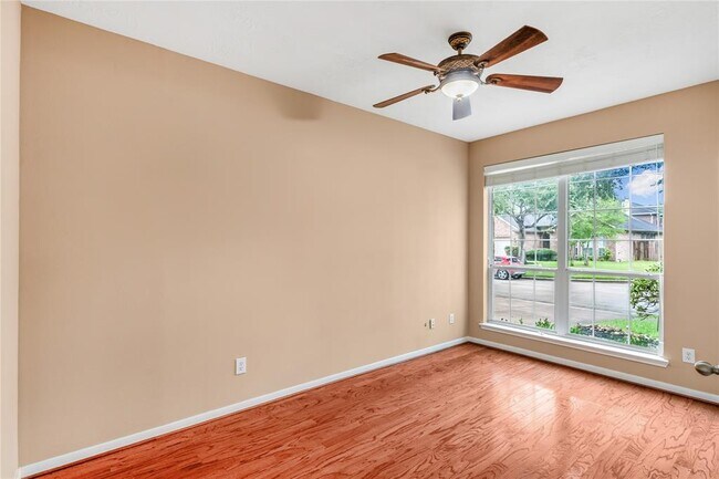 Foto del edificio - 10926 Tattershall Ln