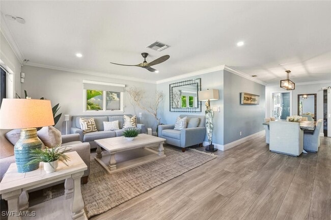 Foto del edificio - 530-108 108th Ave N