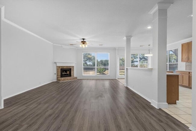 Building Photo - 11217 Jockey Bluff Dr