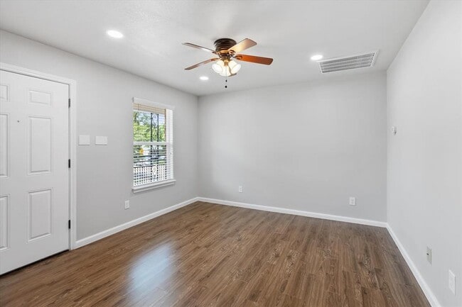 Foto del edificio - 1110 W Patton St