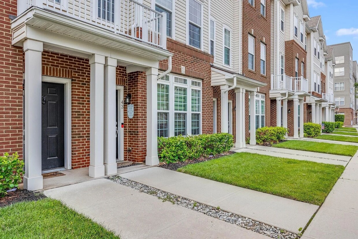 Foto principal - 43 Wesmont Drive