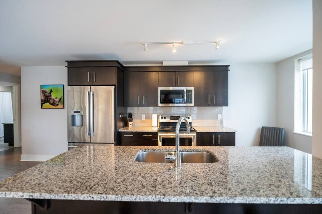 Building Photo - 15 Kings Wharf Pl