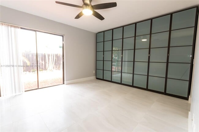 Building Photo - 11340 SW 136th Ave