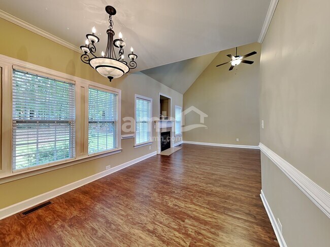 Building Photo - 107 Anderby Dr