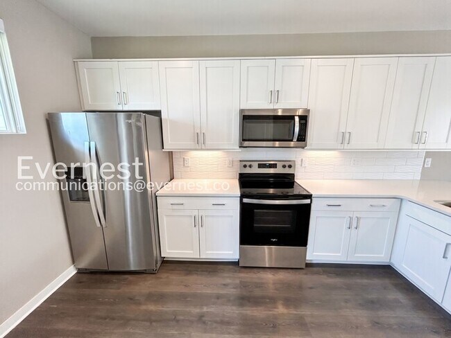 Foto del edificio - Limited Time Special Offer / Charming 3-Bedroom Home in a Convenient Location / Pet Friendly / Av...