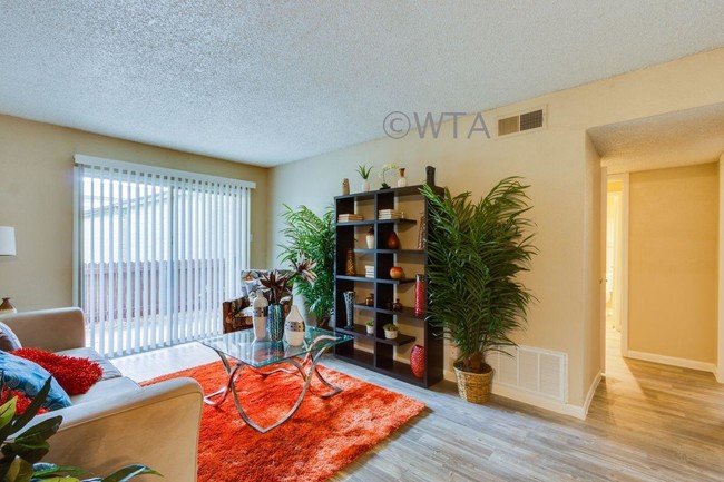 Building Photo - 2 bedroom in San Antonio TX 78238