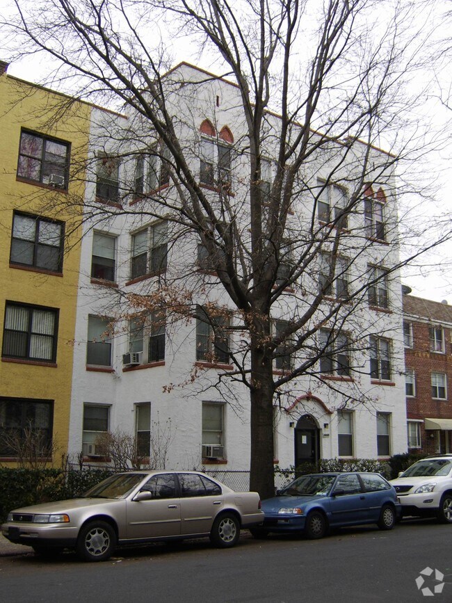 Primary Photo - 14 Hope St