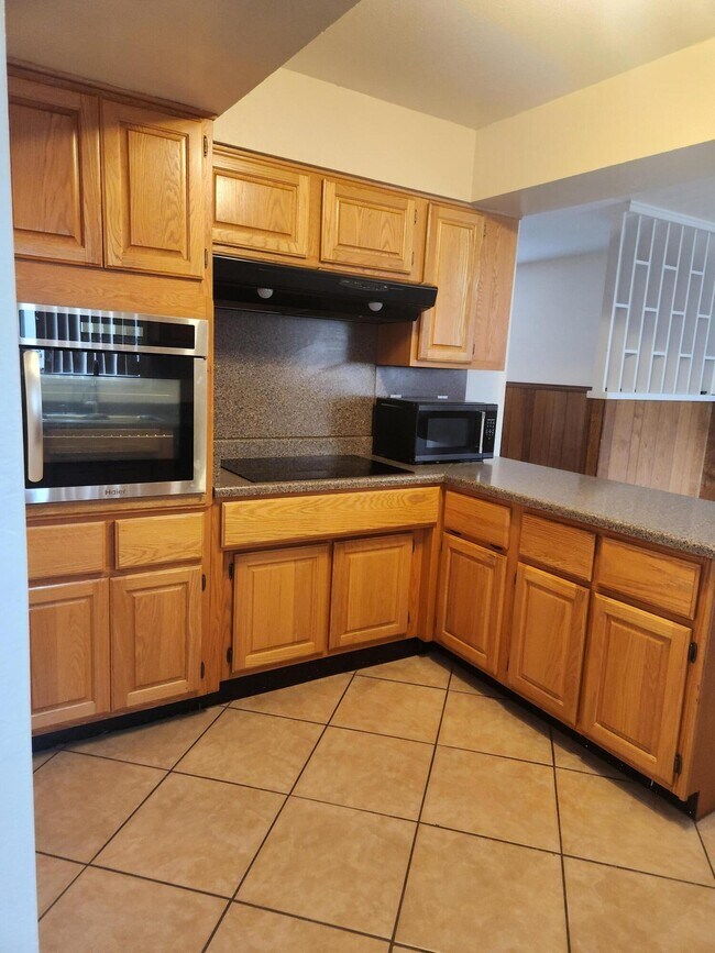 Foto del edificio - 8509 Bellehaven Pl NE