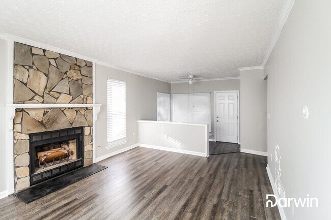 Building Photo - 4313 Crestridge Ln