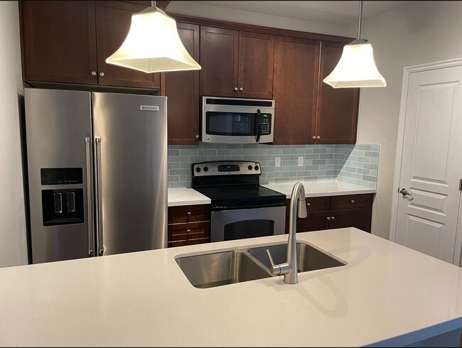 Foto del edificio - Modern 2 Bed 2 Bath Condo in the Heart of Downtown SLC!
