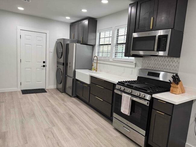 Photo - 133 S Pierce St House