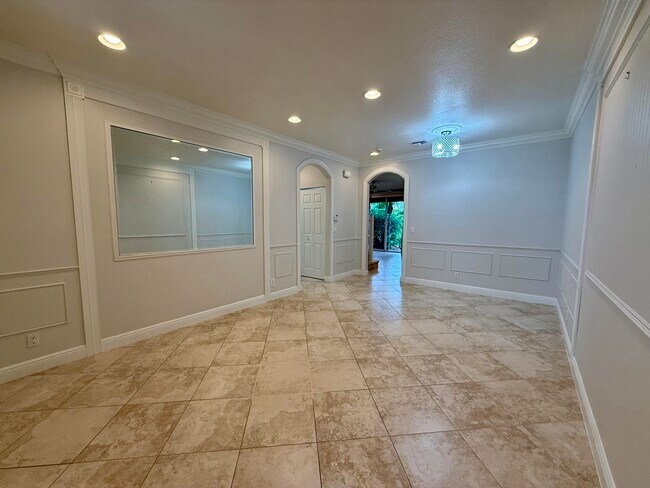 Building Photo - 7447 Briella Dr
