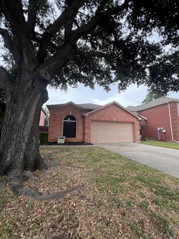 Primary Photo - 943 Azalia Dr