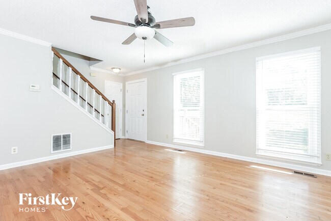 Building Photo - 84 Pine Grove Cir