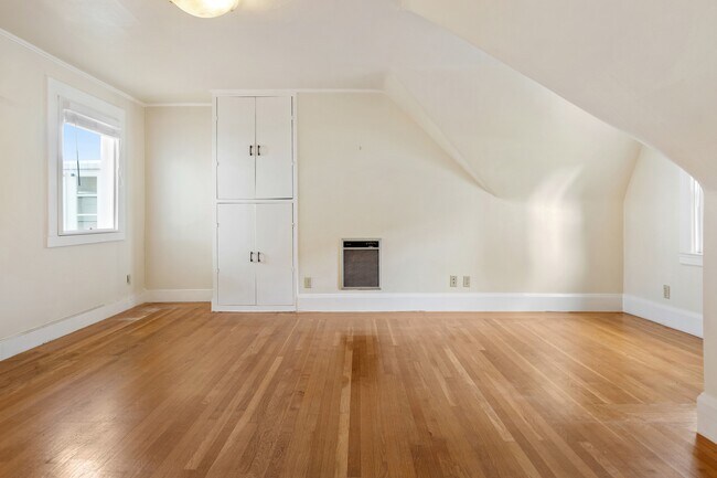 Foto del edificio - 1264 Sacramento St