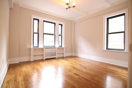 Foto del edificio - 106 W 69th St