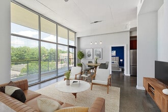 Building Photo - 3400 Malone Dr