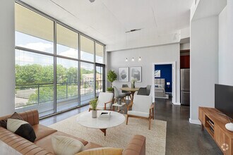 Building Photo - 3400 Malone Dr