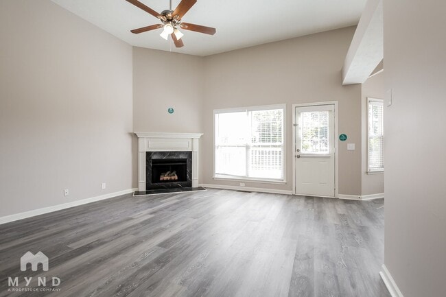 Building Photo - 6216 Rocky Top Dr