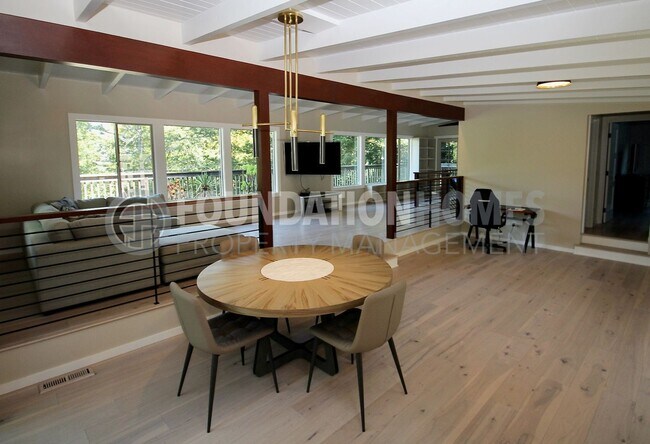 Building Photo - Modern Mill Valley Retreat - Washer/Dryer - Hiking - FOUNDATION
