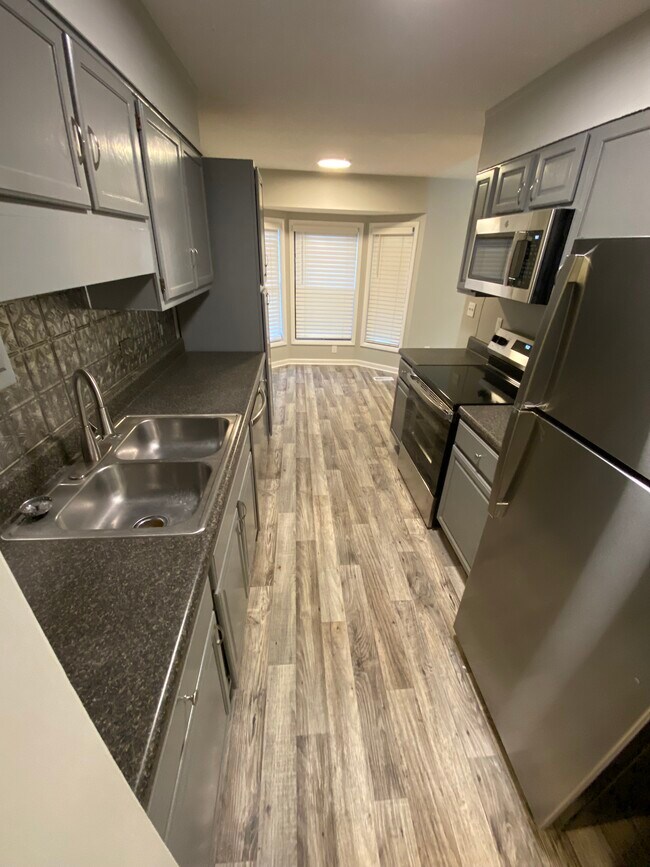 Foto del edificio - 6524 Addingham Ct