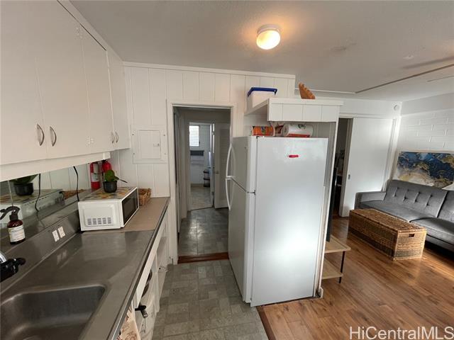 Building Photo - 410 Nahua St