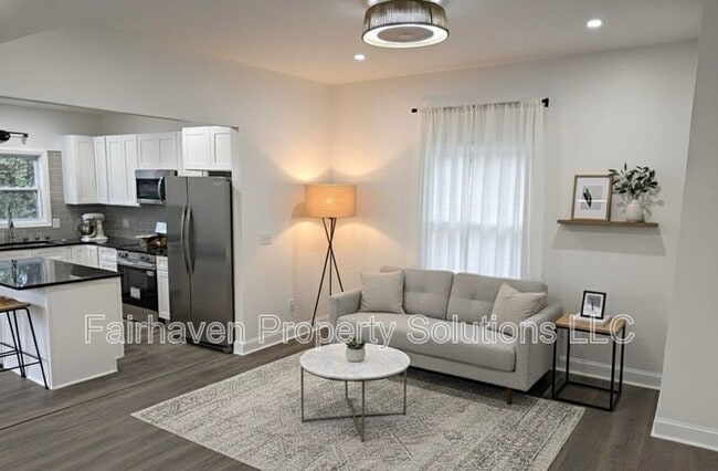 Foto del edificio - 2827 E 5th Ave