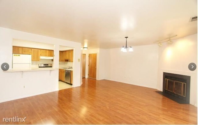Foto del edificio - 104 Heritage Blvd