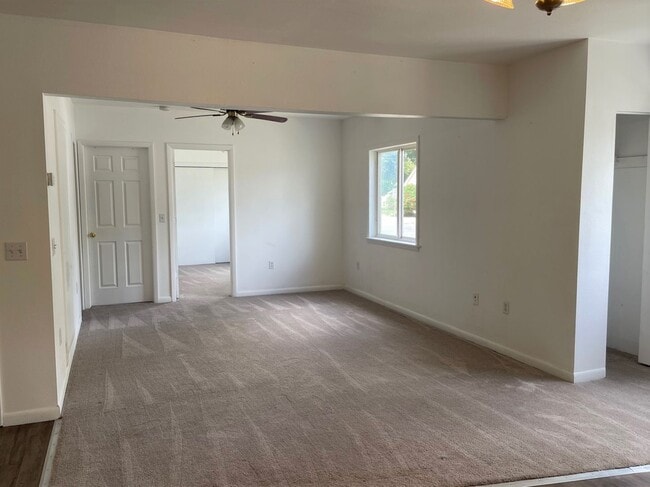 Building Photo - Affordable Single Family Home for Lease!