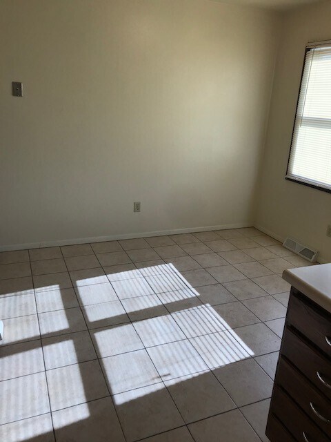 Foto del edificio - 223-225 Edgewood Dr