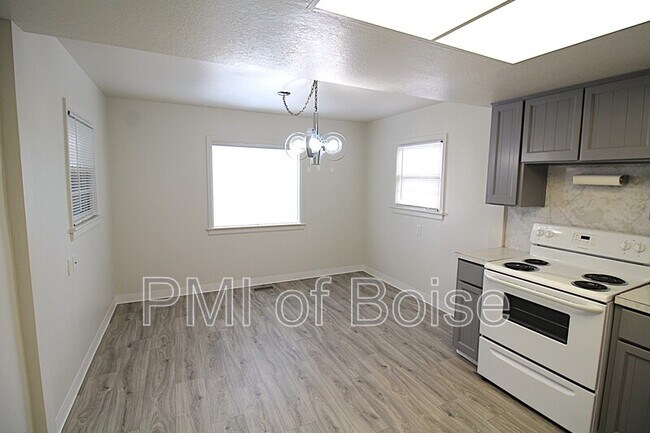 Foto del edificio - 4312 W Camas St