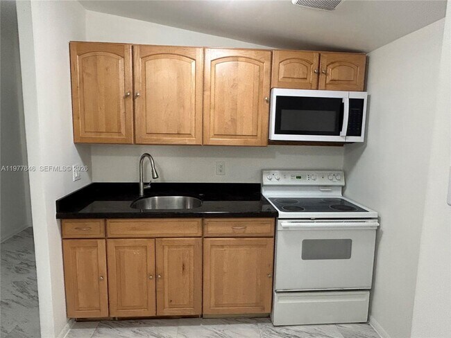 Foto del edificio - 10467 S 228th Ln