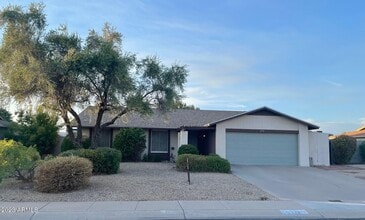 Building Photo - 2514 W Wood Dr