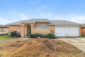 Building Photo - 17110 Quail Park Dr