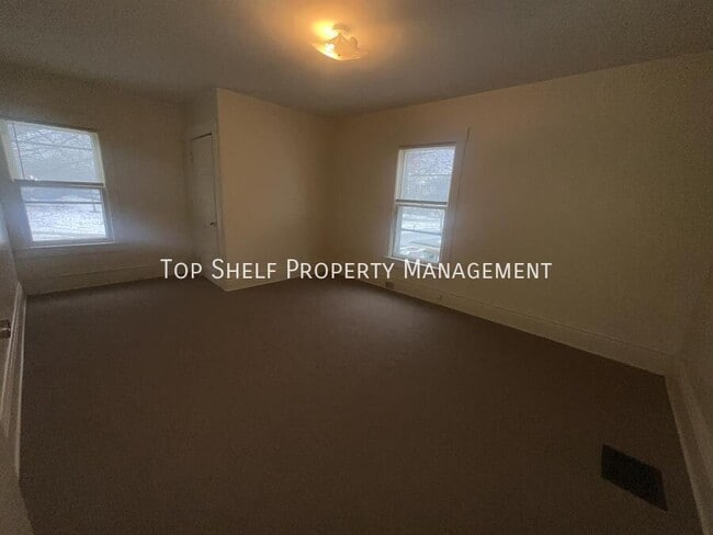 Building Photo - 1067 23rd St