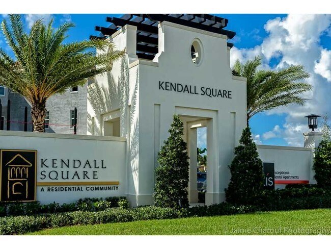 Kendall Commons Apartments for Rent with Parking - Miami, FL - 4 ...