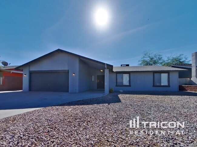 Building Photo - 6341 W College Drive Phoenix AZ