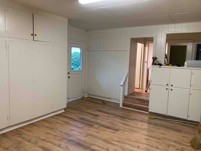 Building Photo - 45-3334-3334 Kou St