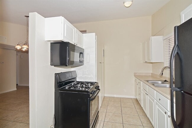 Building Photo - 3812 W Butler Dr