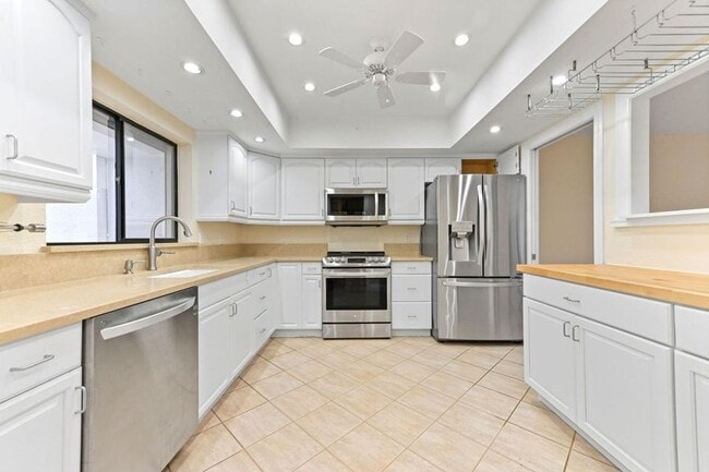 Photo - 1900 Presidential Way House