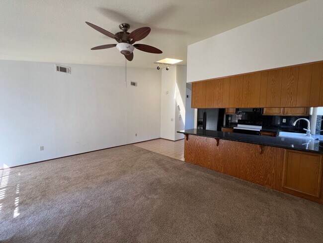 Foto del edificio - 3 Bedroom, 2 Bathroom, 2 Car Attached Garage
