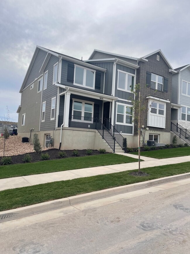 Building Photo - 1615 W Talus Rdg Dr
