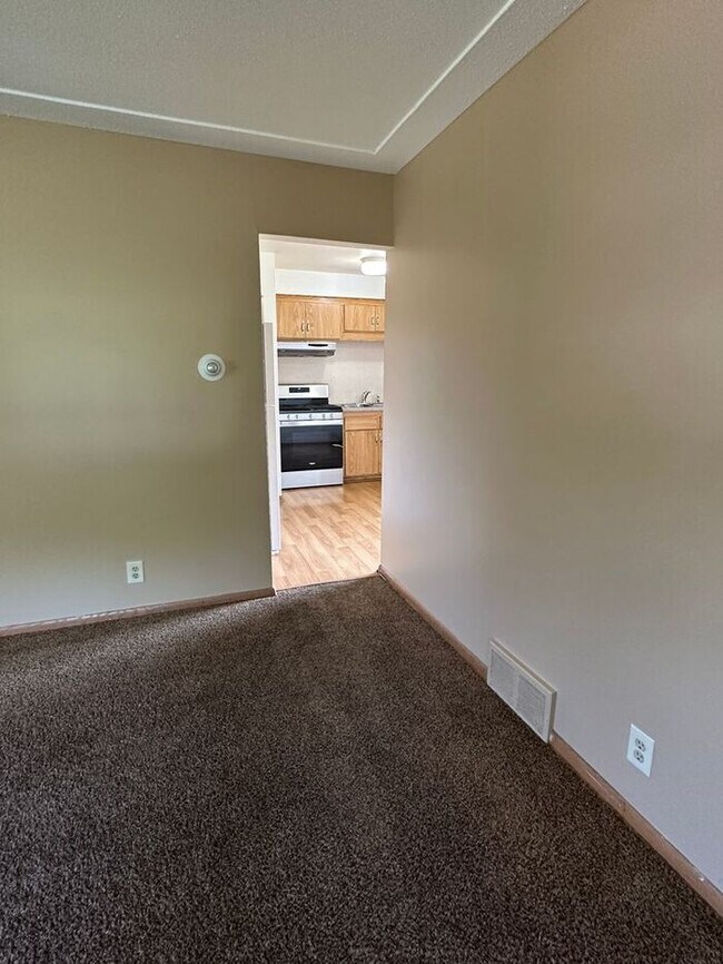 Foto del edificio - Columbia Heights Upper Level Duplex, Large...